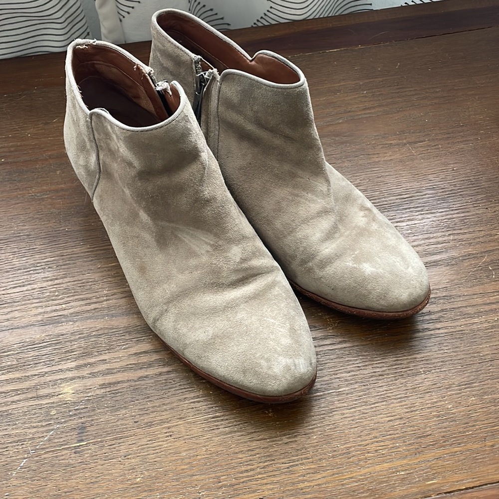 SAM EDELMAN Petty Chelsea Suede Booties